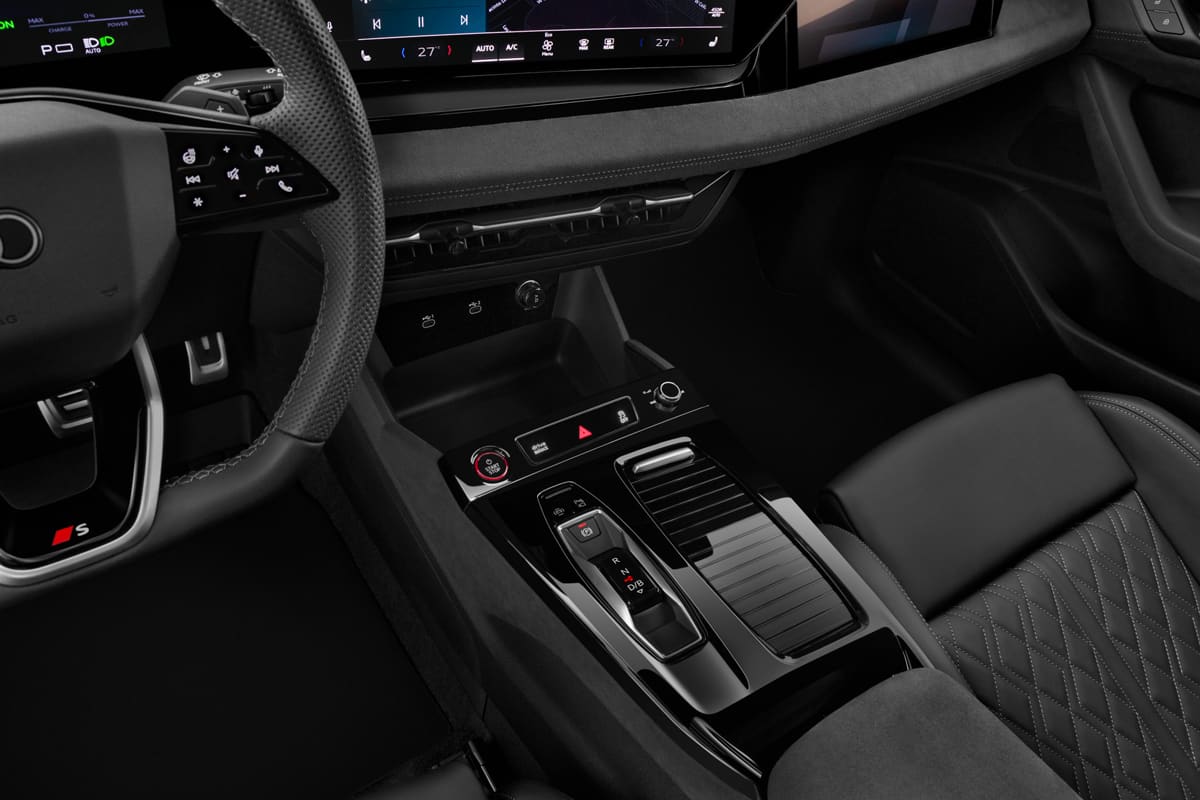 Schaltknüppel eines Audi SQ6 Sportback e-tron