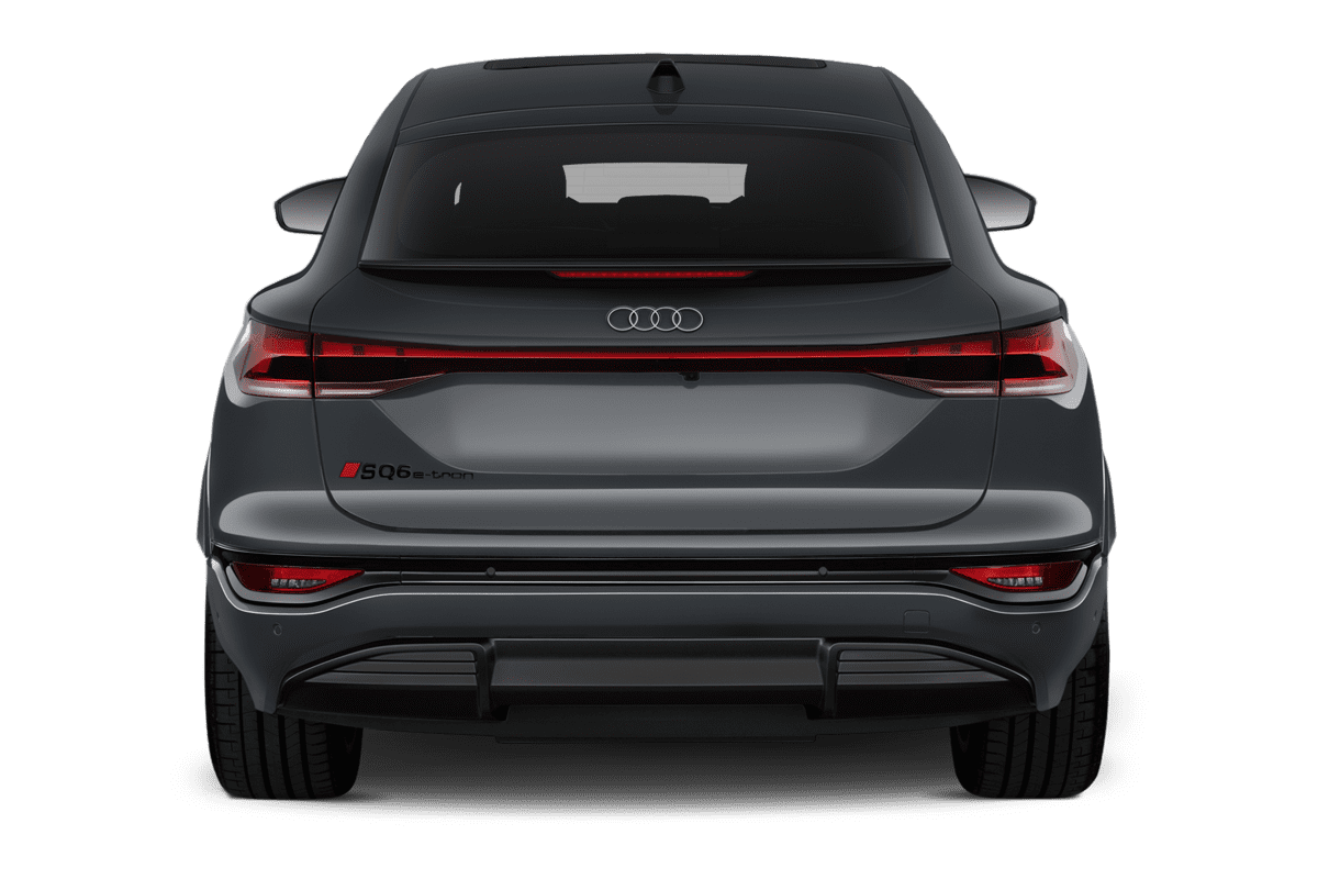 Heckansicht eines Audi SQ6 Sportback e-tron