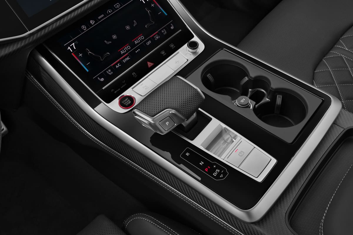 Schaltknüppel eines Audi SQ7 SUV