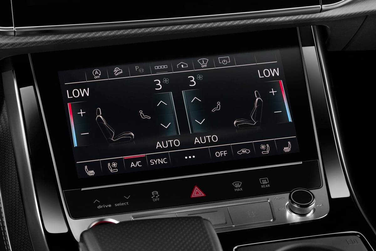 Klimasteuerung eines Audi SQ8 SUV