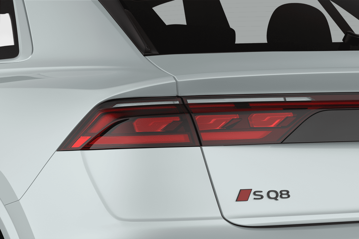 Heckleuchten eines Audi Q8 SUV