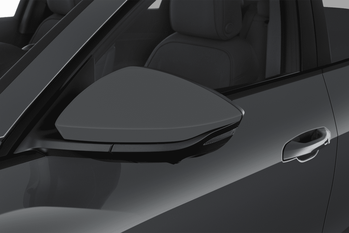 Rückspiegel eines Audi SQ8 e-tron