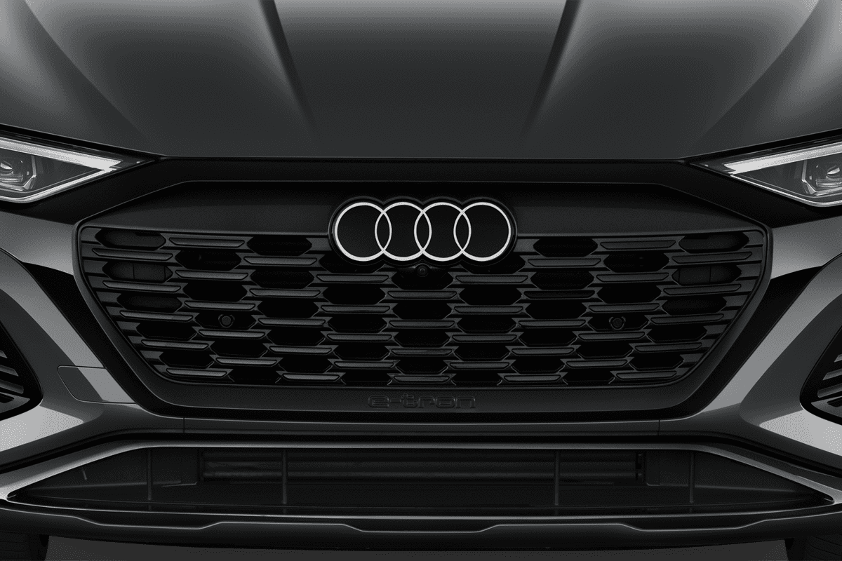 Kühlergrill eines Audi SQ8 e-tron Sportback