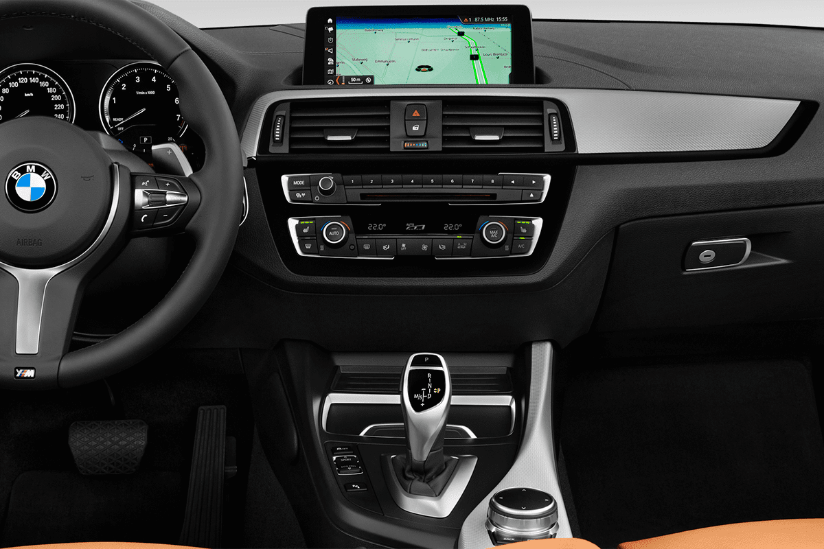 Mittelkonsole eines BMW 2er Cabrio