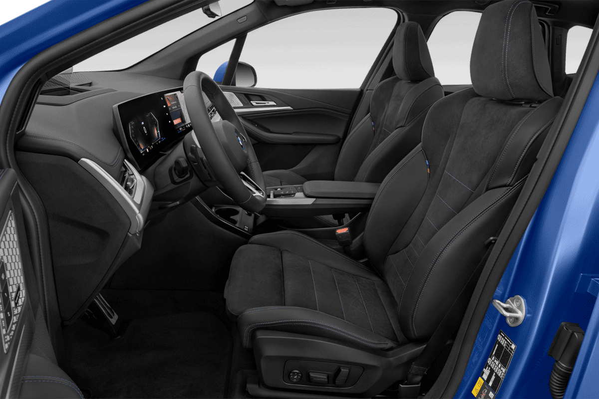 Vordersitze eines BMW 2er Active Tourer Plug-in-Hybrid 