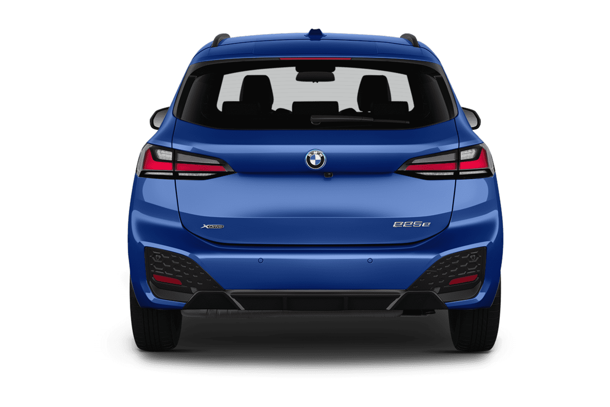 Heckansicht eines BMW 2er Active Tourer Plug-in-Hybrid 