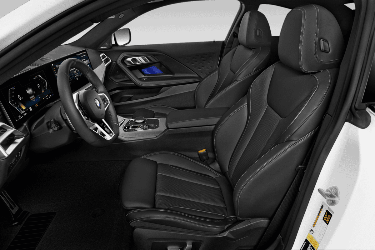 Vordersitze eines BMW 2er Coupé 