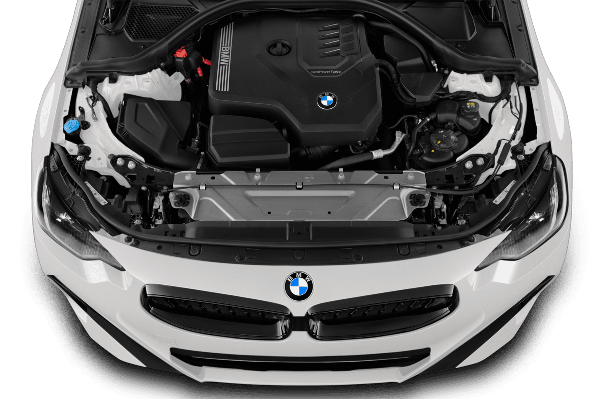 Motorraum eines BMW 2er Coupé 