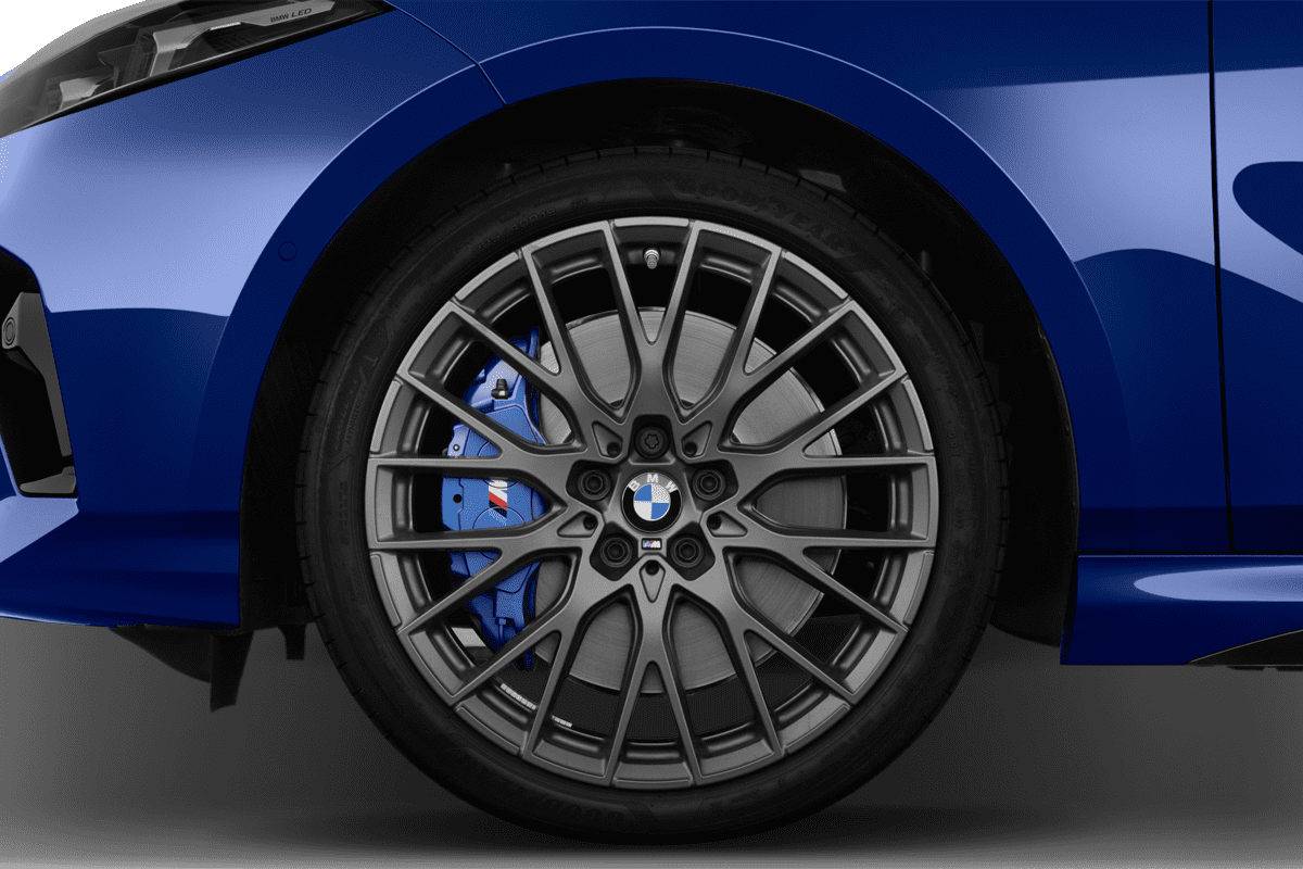 Radkappe oder Felge eines BMW 2er Gran Coupé