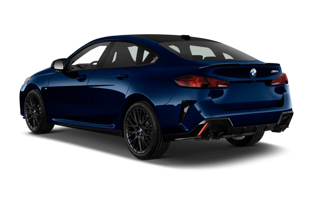 Schräge Heckansicht eines BMW 2er Gran Coupé, freigestellt