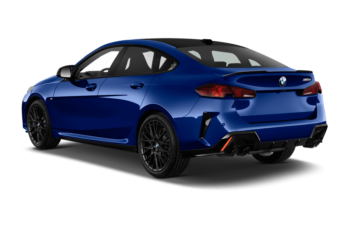 Schräge Heckansicht eines BMW 2er Gran Coupé, freigestellt