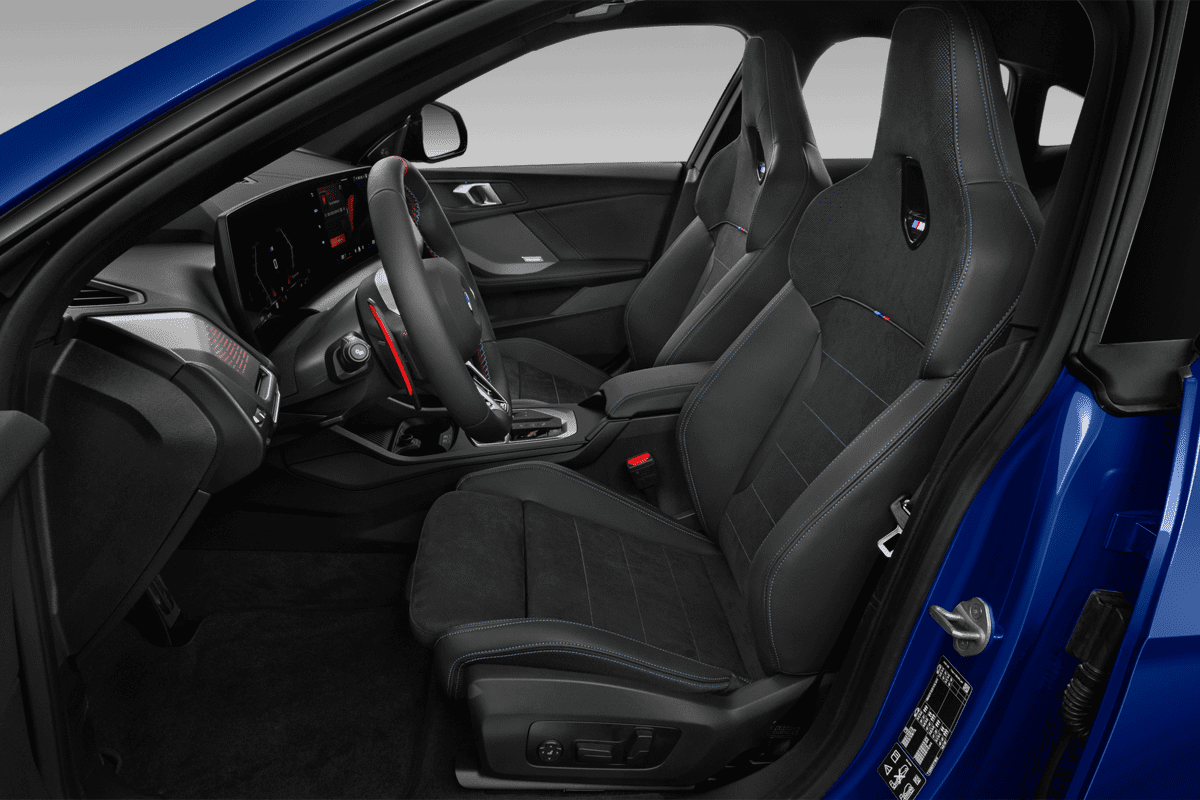 Vordersitze eines BMW 2er Gran Coupé