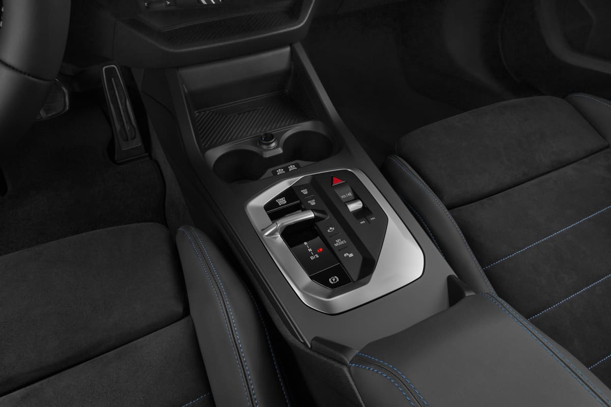 Schaltknüppel eines BMW 2er Gran Coupé