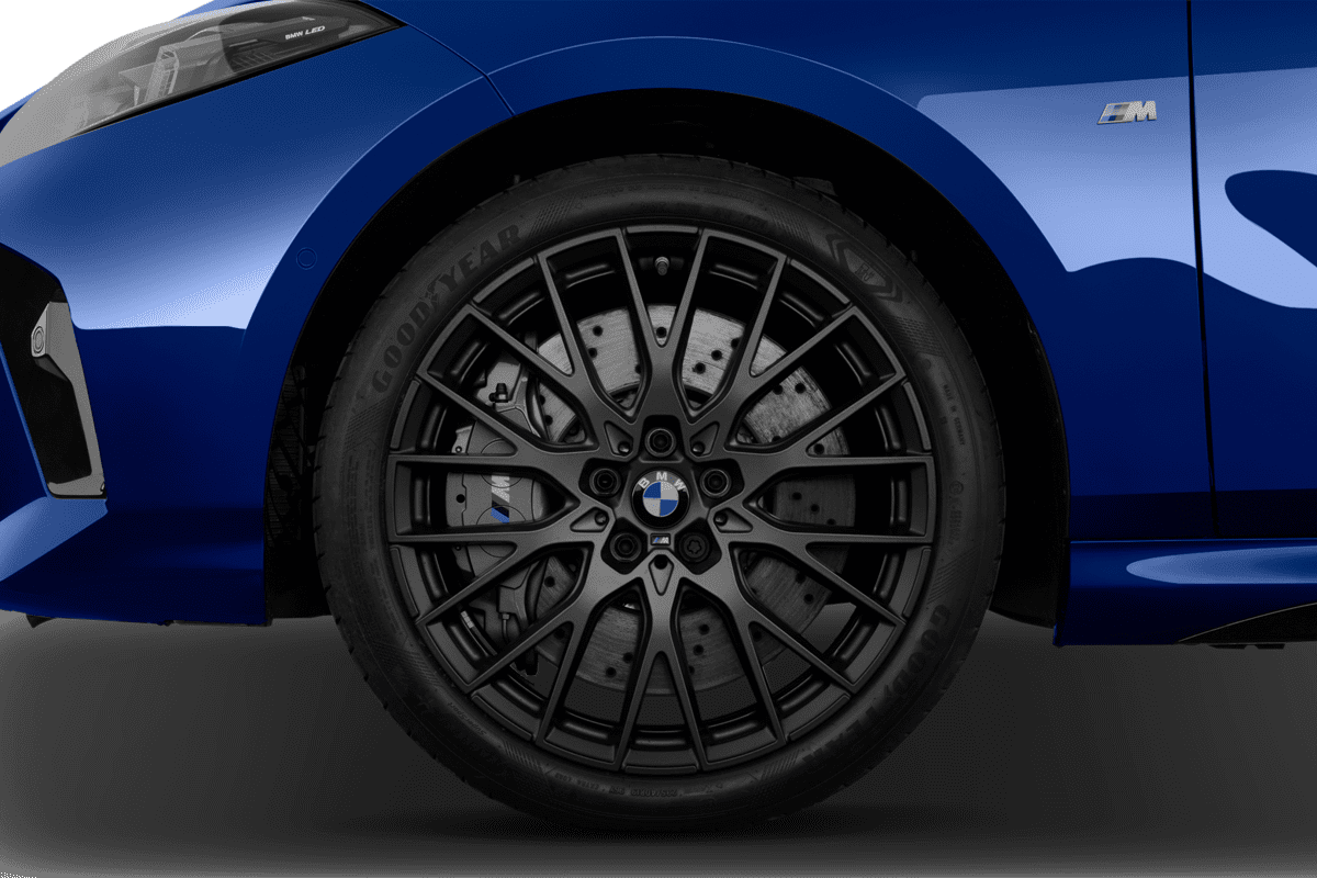 Radkappe oder Felge eines BMW 2er Gran Coupé