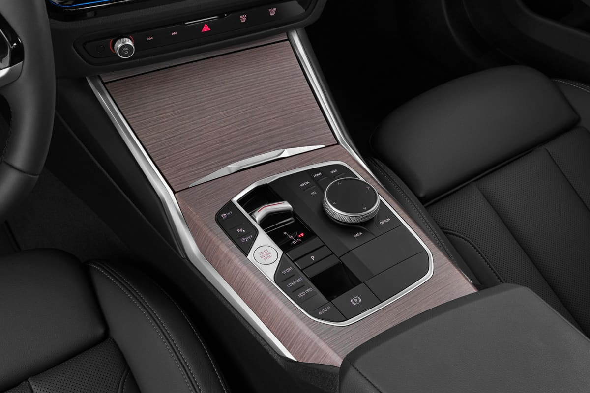 Schaltknüppel eines BMW 3er Limousine