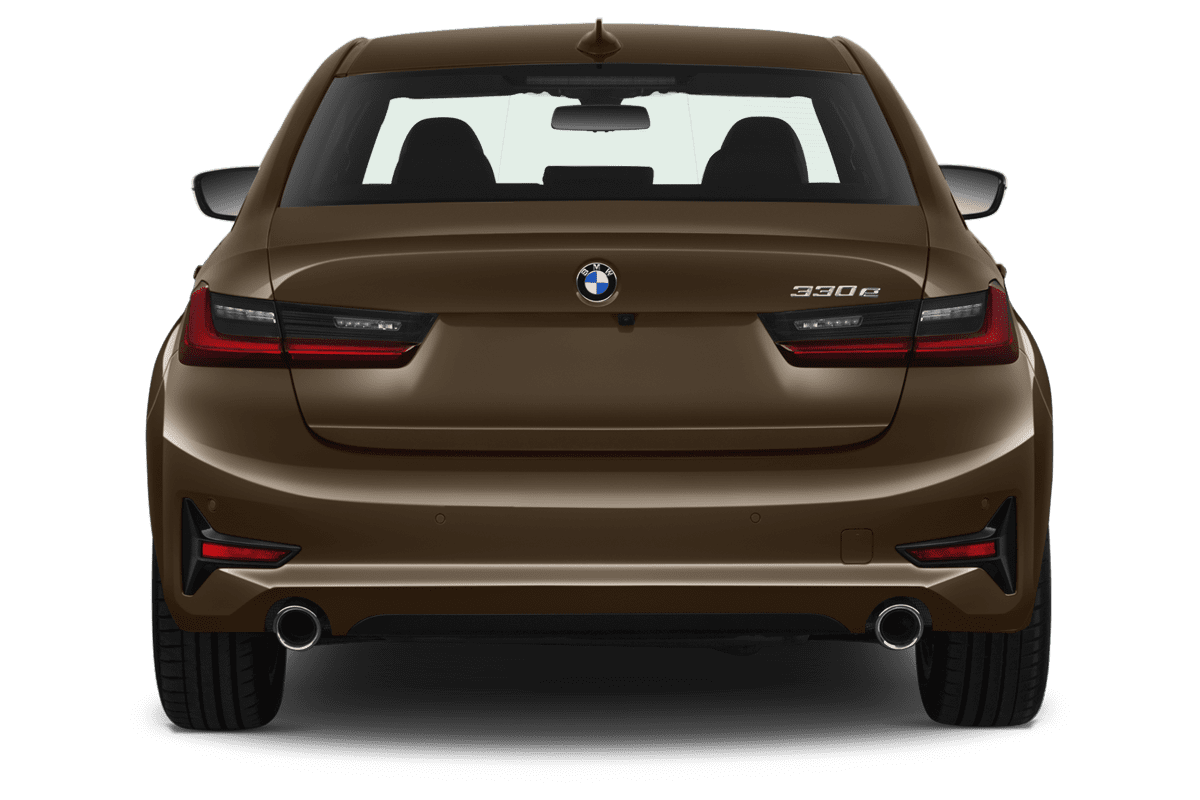 Heckansicht eines BMW 3er Limousine Plug-in-Hybrid