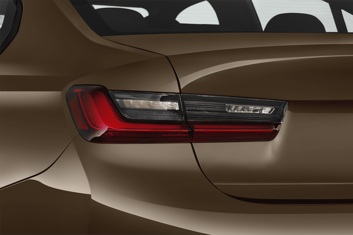 Heckleuchten eines BMW 3er Limousine Plug-in-Hybrid