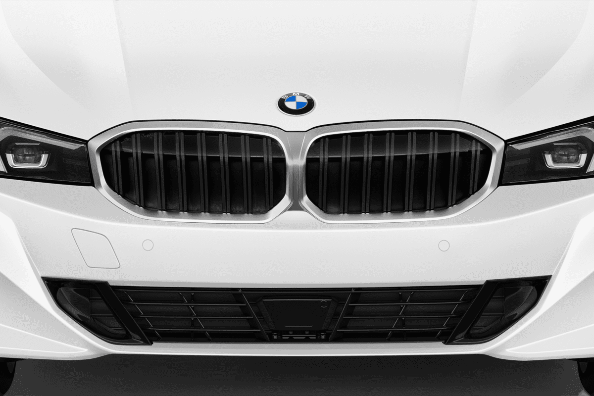 Kühlergrill eines BMW 3er Limousine Plug-in-Hybrid