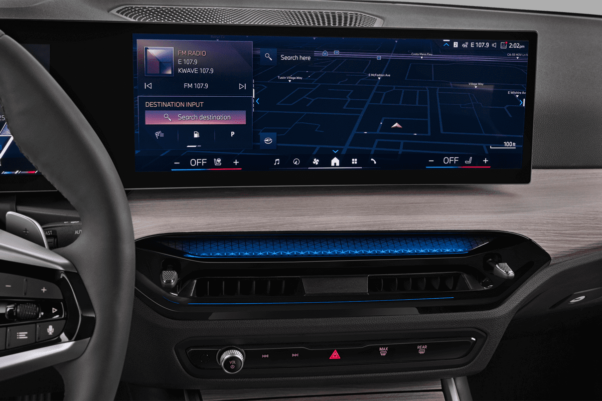 Mittelkonsole eines BMW 3er Limousine Plug-in-Hybrid