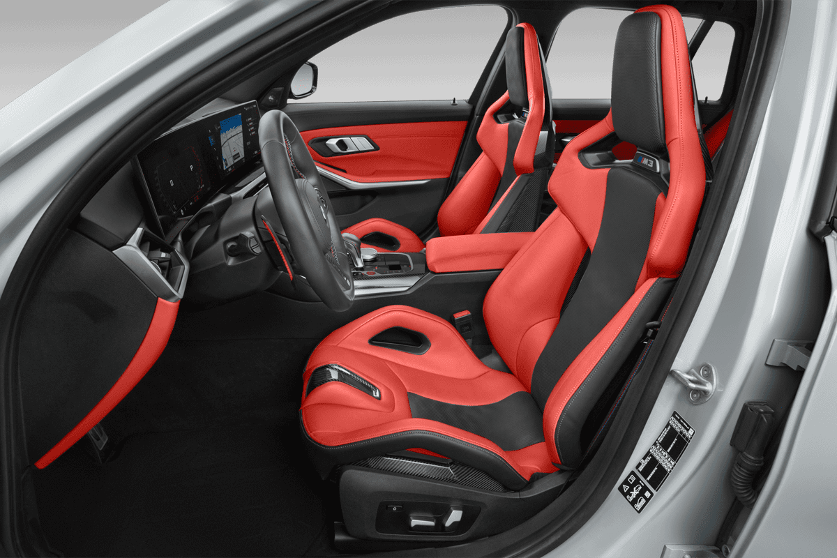 Vordersitze eines BMW M3 Touring