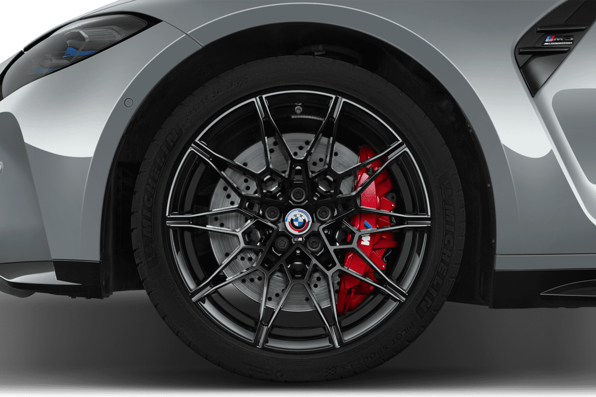 Radkappe oder Felge eines BMW M3 Touring