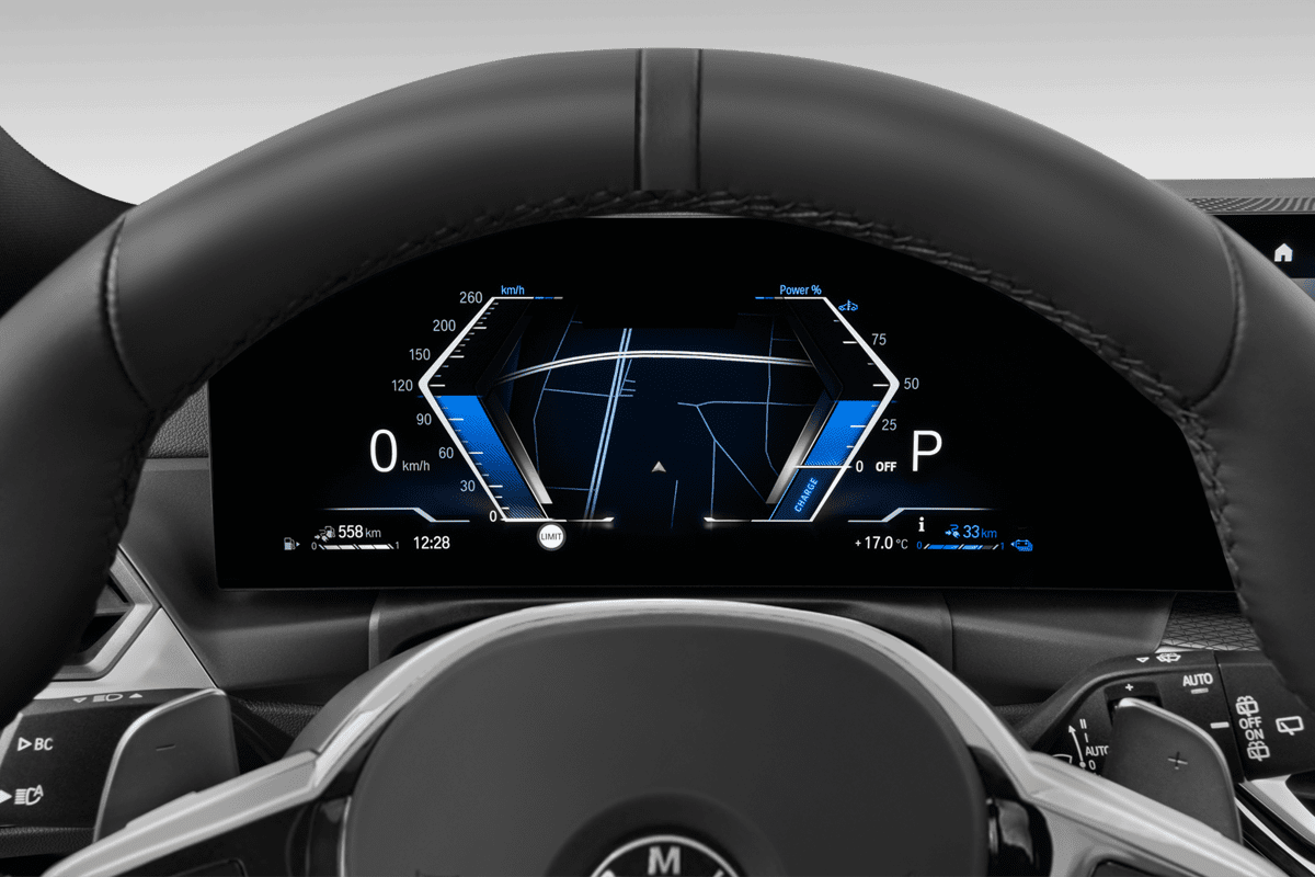 Kombiinstrument eines BMW 3er Touring Plug-in-Hybrid