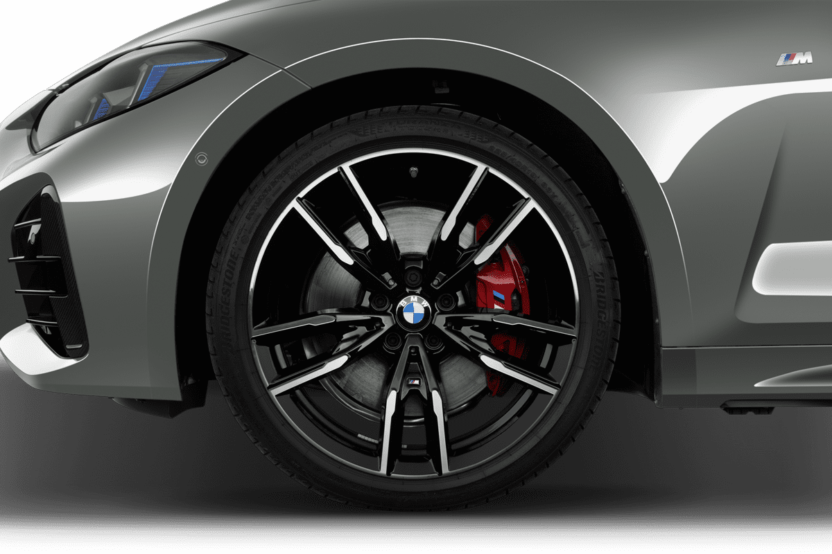 Radkappe oder Felge eines BMW 4er Coupé