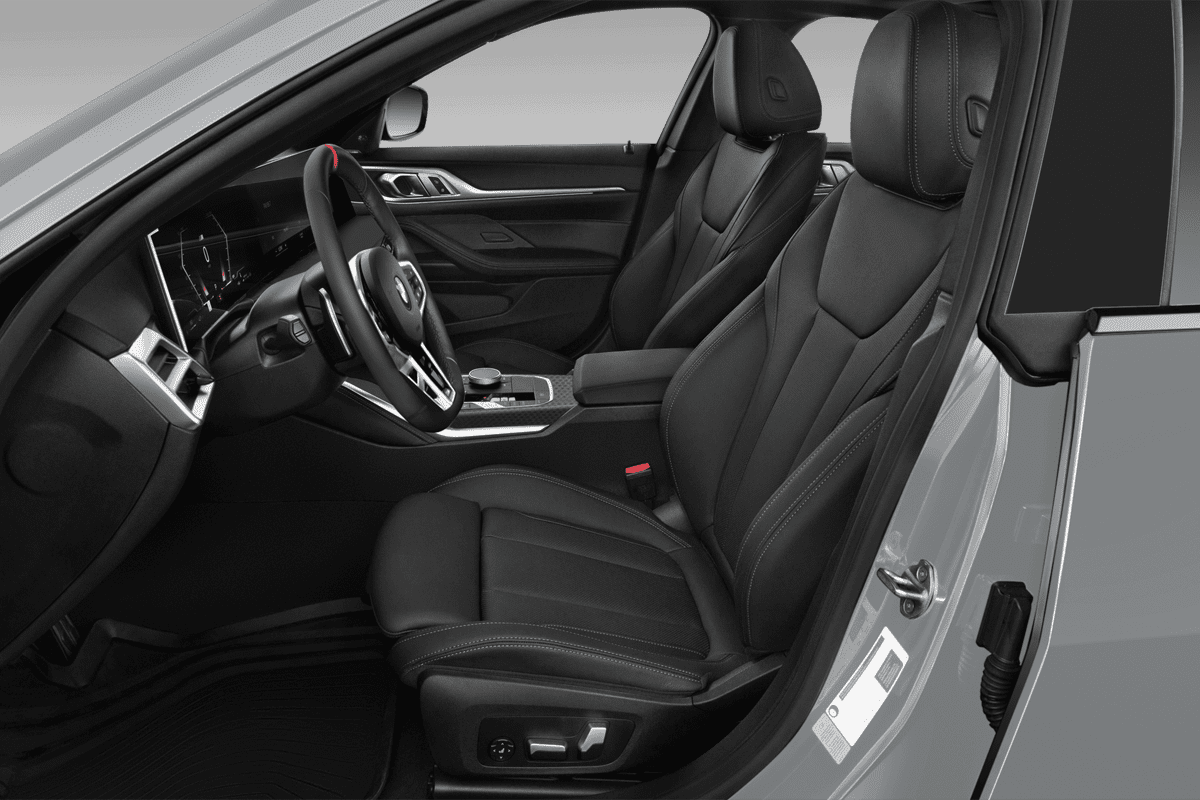 Vordersitze eines BMW 4er Gran Coupé 