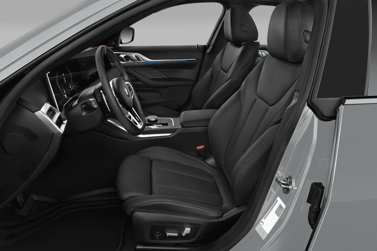 Vordersitze eines BMW 4er Gran Coupé 