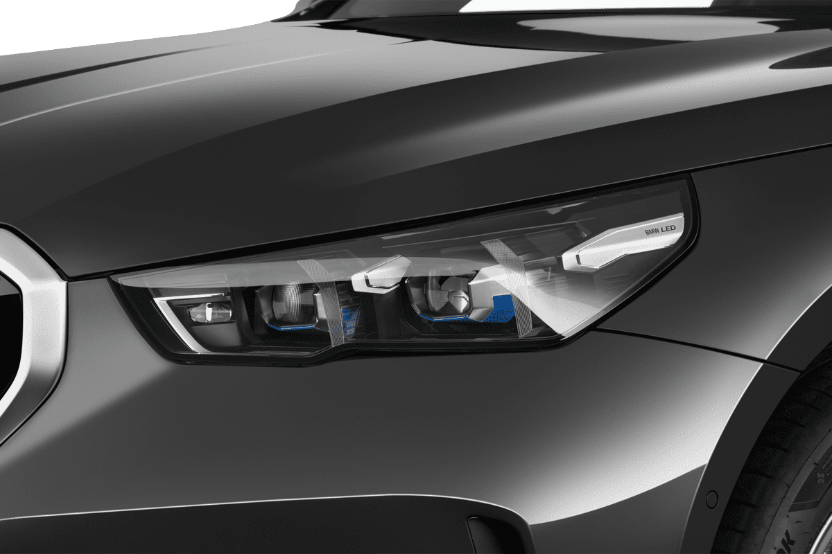 Frontscheinwerfer eines BMW 5er Limousine