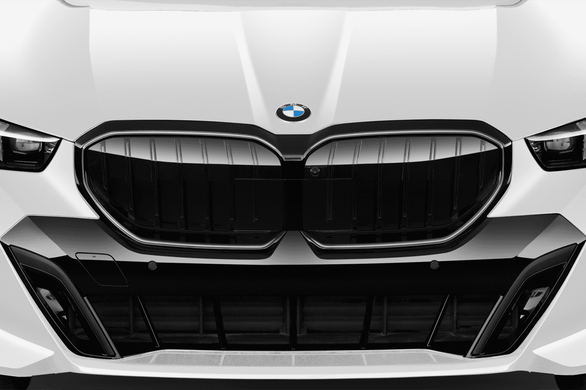 Kühlergrill eines BMW 5er Limousine Plug-in-Hybrid 