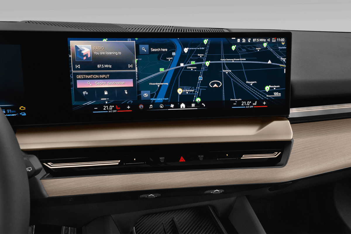 Mittelkonsole eines BMW 5er Touring Plug-in-Hybrid