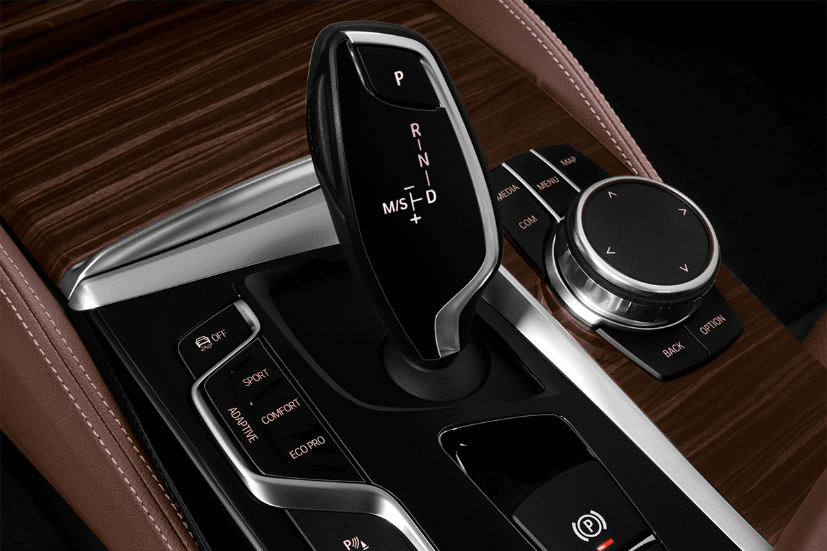 Schaltknüppel eines BMW 6er Gran Turismo