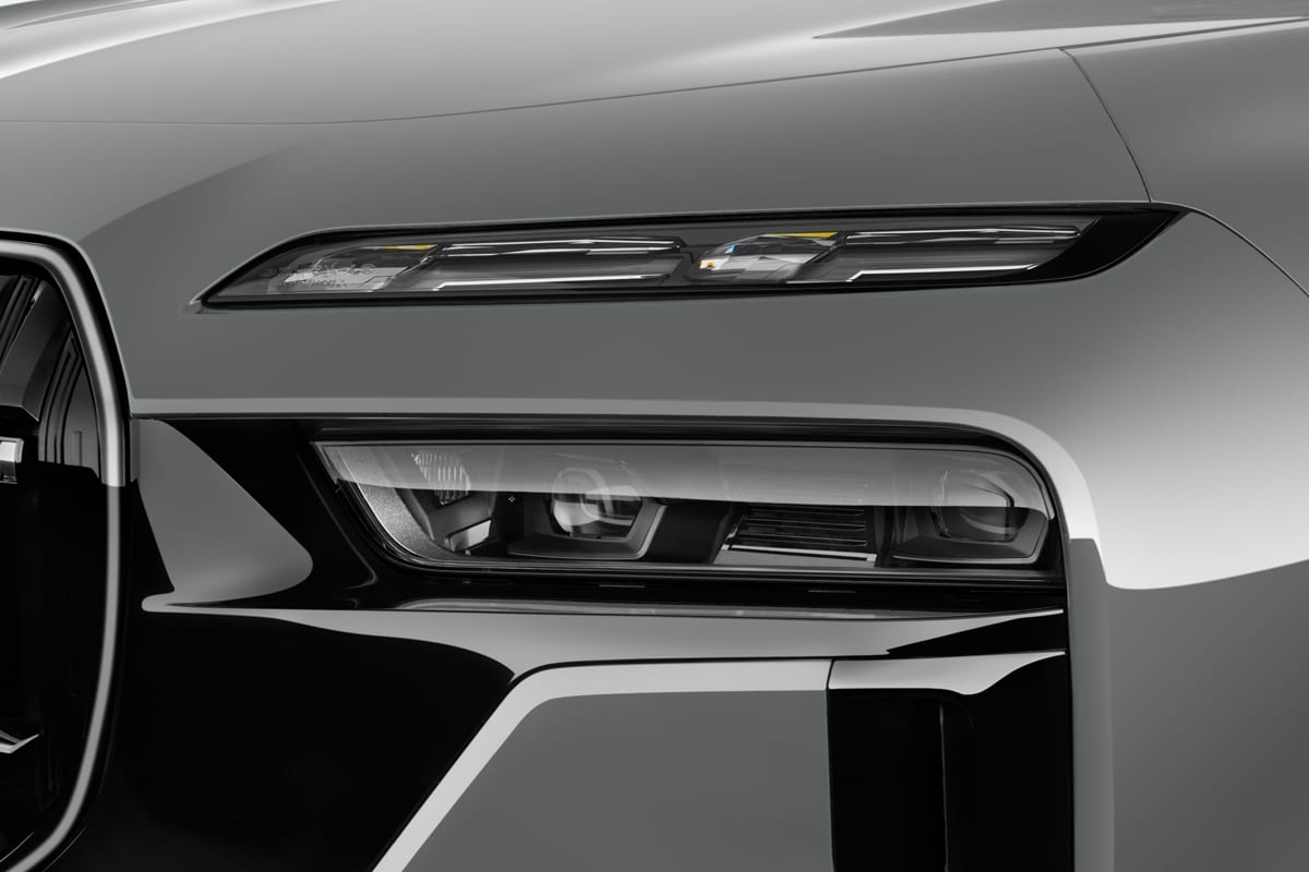 Frontscheinwerfer eines BMW 7er Limousine