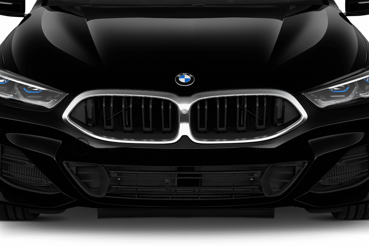 Kühlergrill eines BMW 8er Coupé