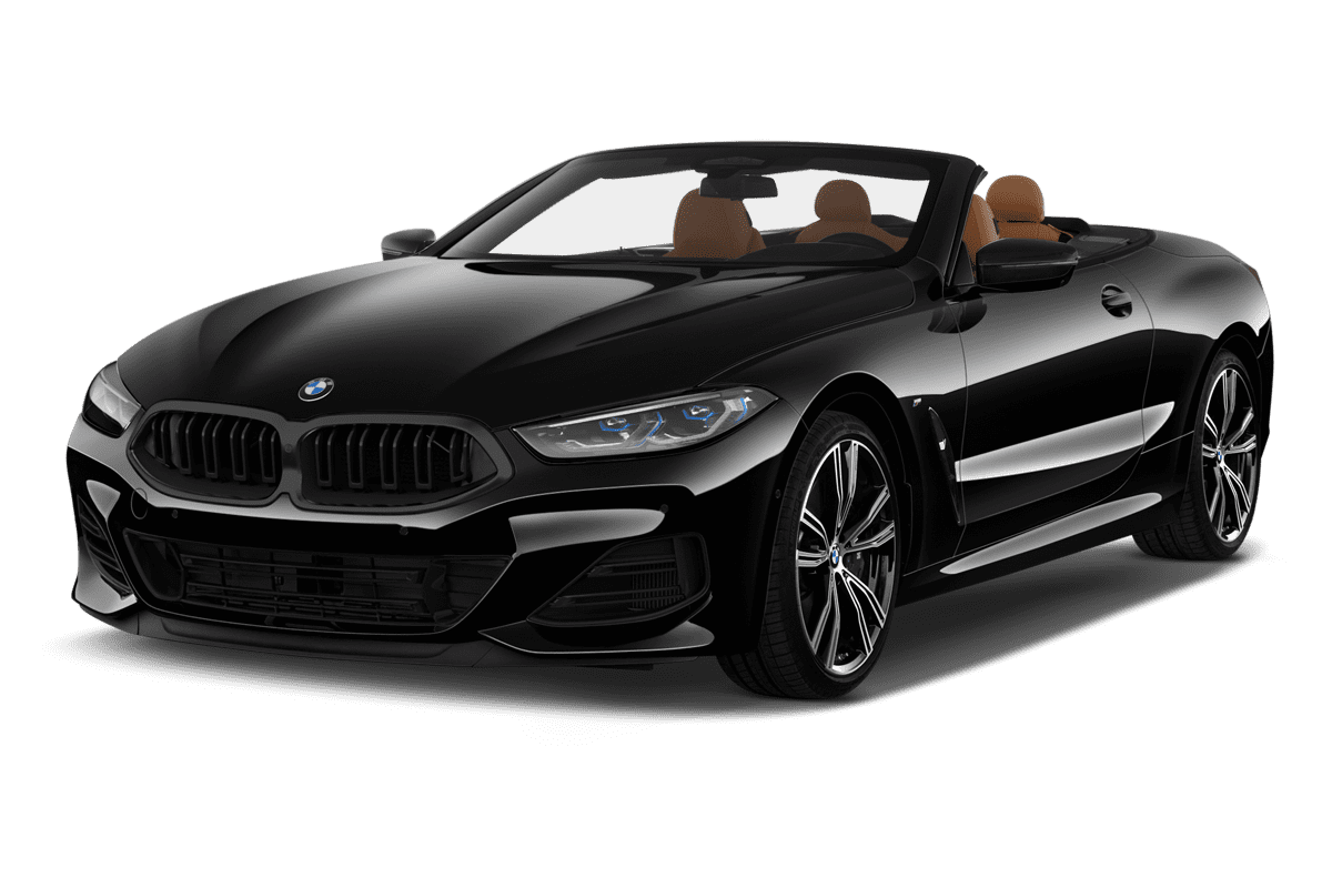 Schräge Frontansicht eines BMW 8er Cabriolet, freigestellt