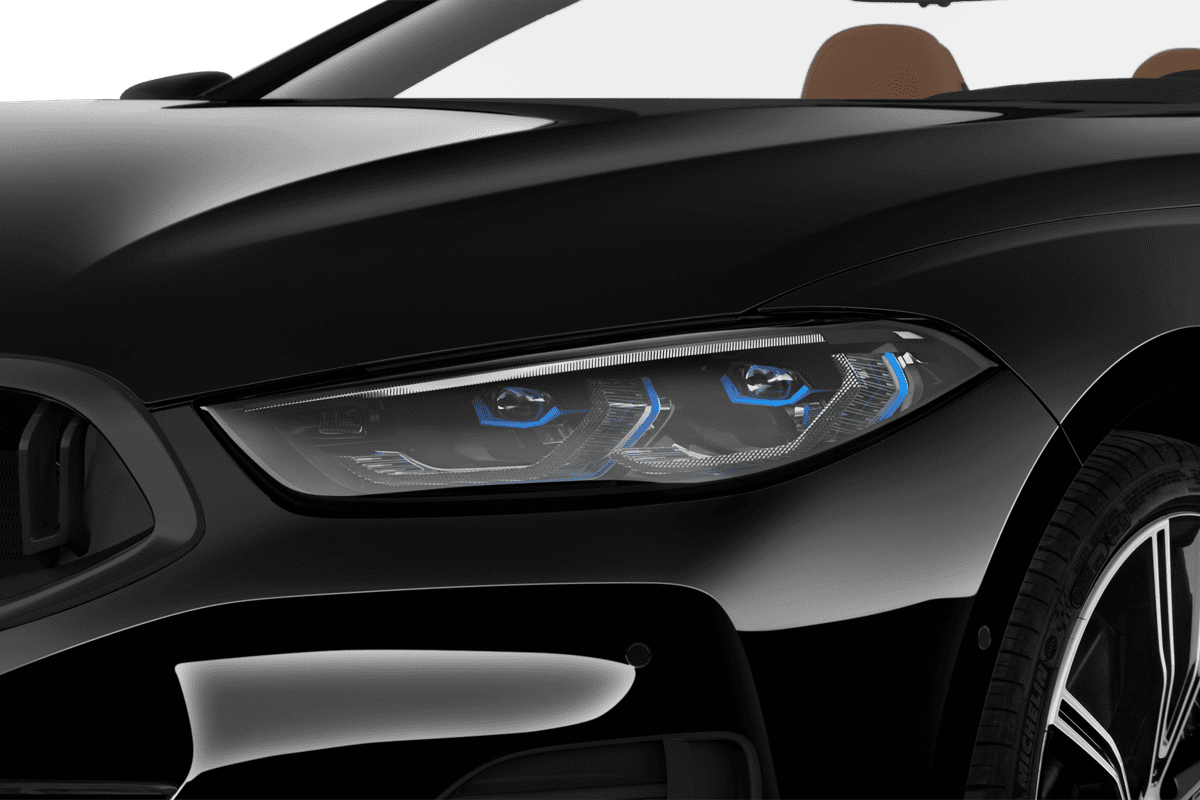 Frontscheinwerfer eines BMW 8er Cabriolet