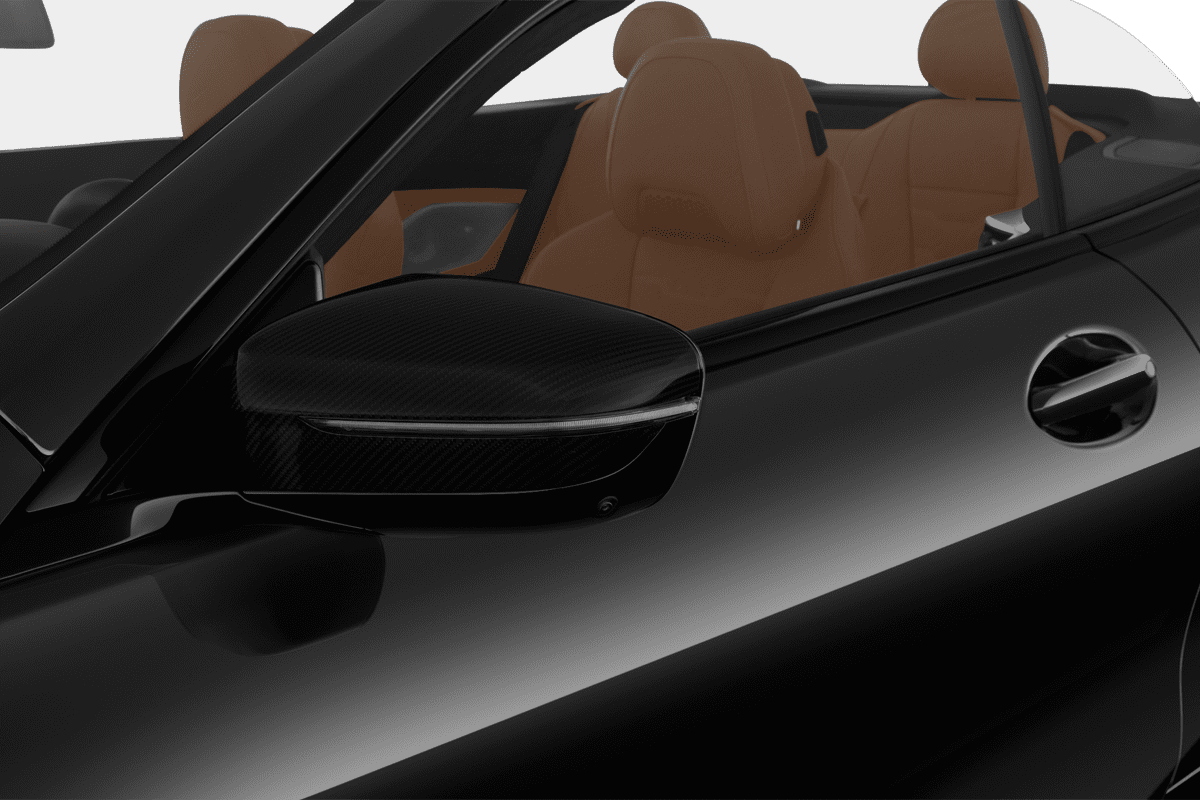 Rückspiegel eines BMW 8er Cabriolet