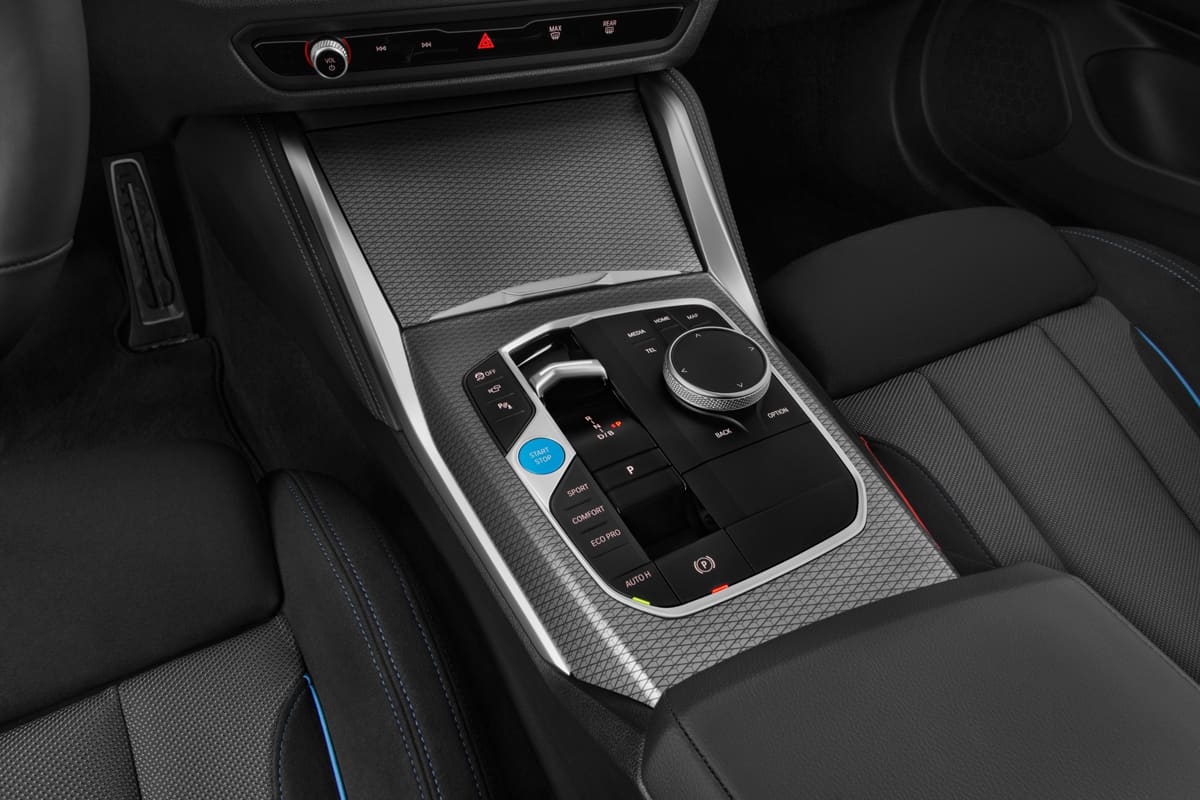 Schaltknüppel eines BMW i4