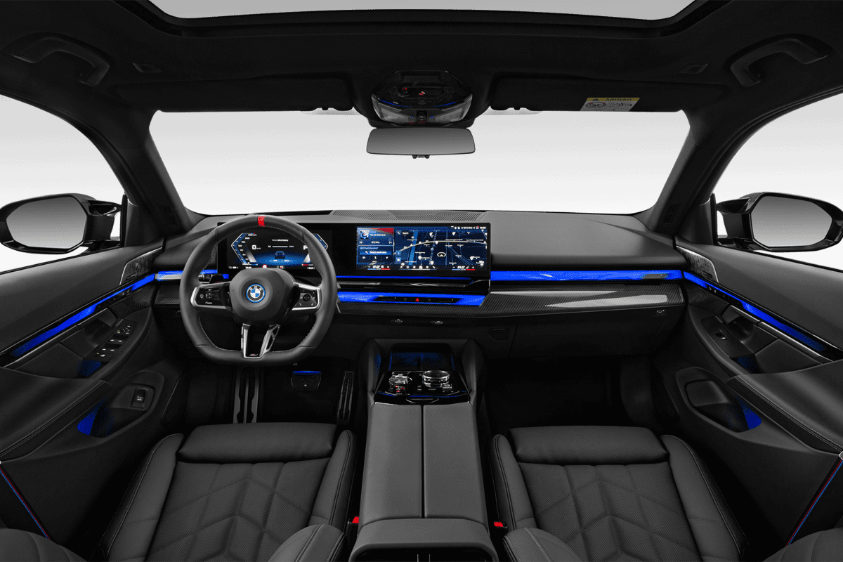 Armaturenbrett eines BMW i5 Touring