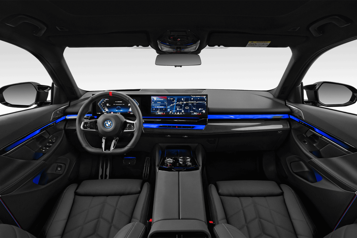 Armaturenbrett eines BMW i5 Touring