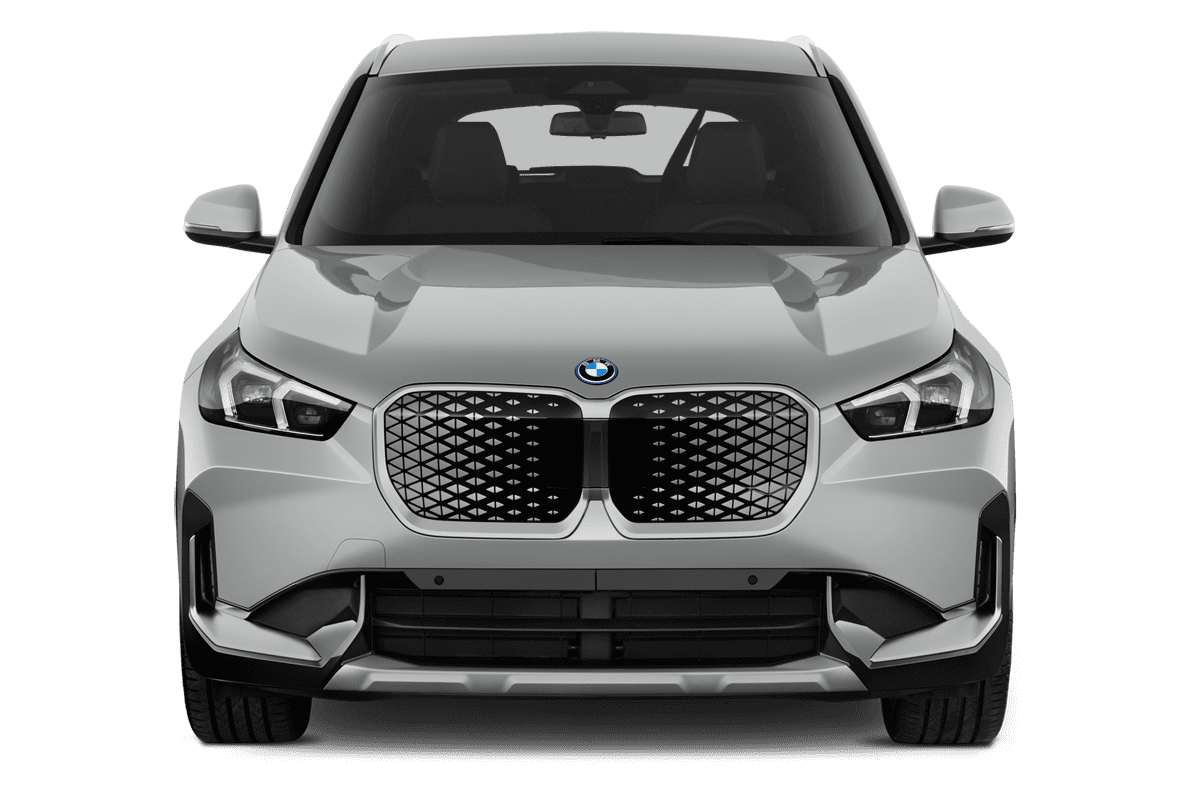 Frontansicht eines BMW iX1, freigestellt