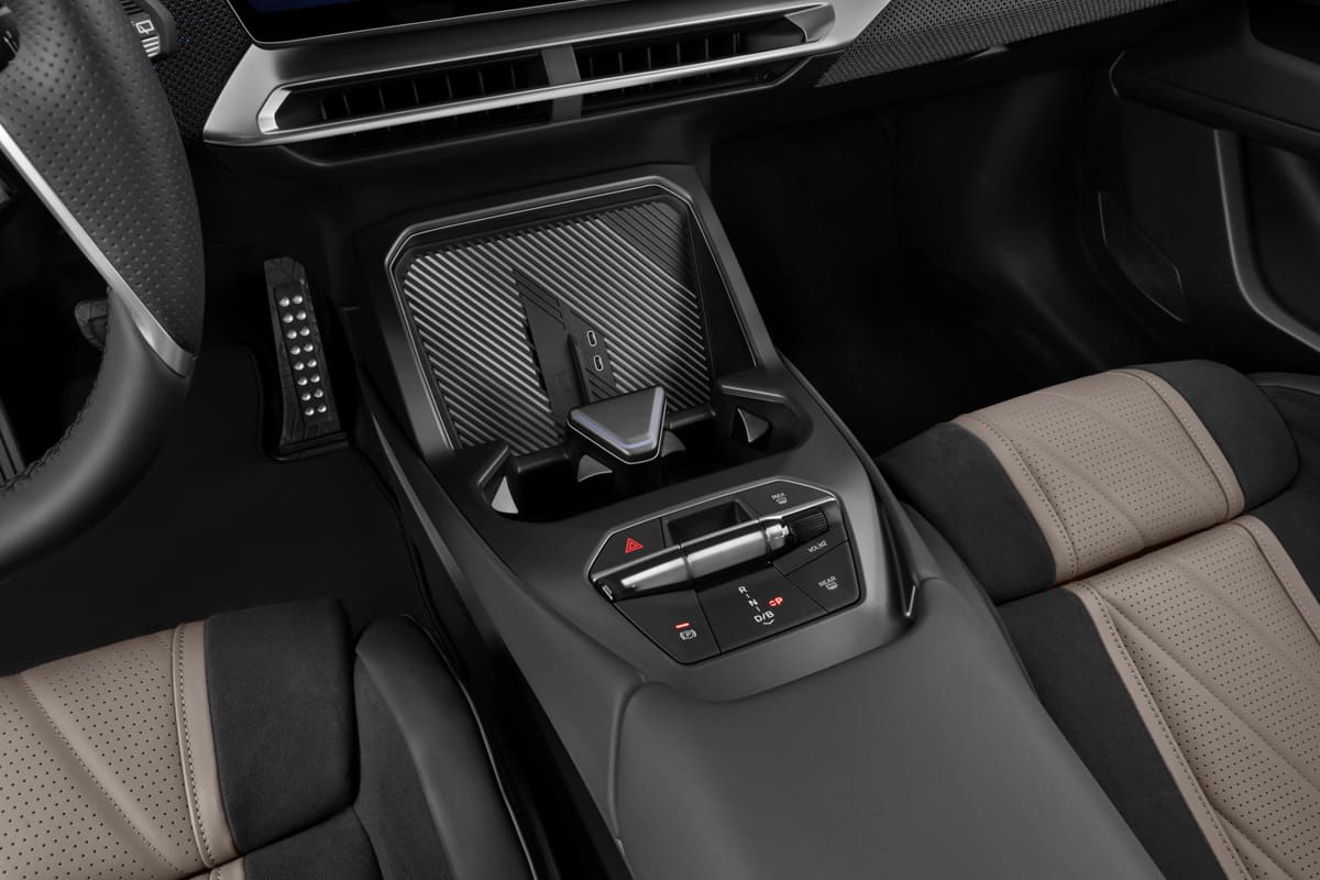Schaltknüppel eines BMW iX3 (neues Modell)