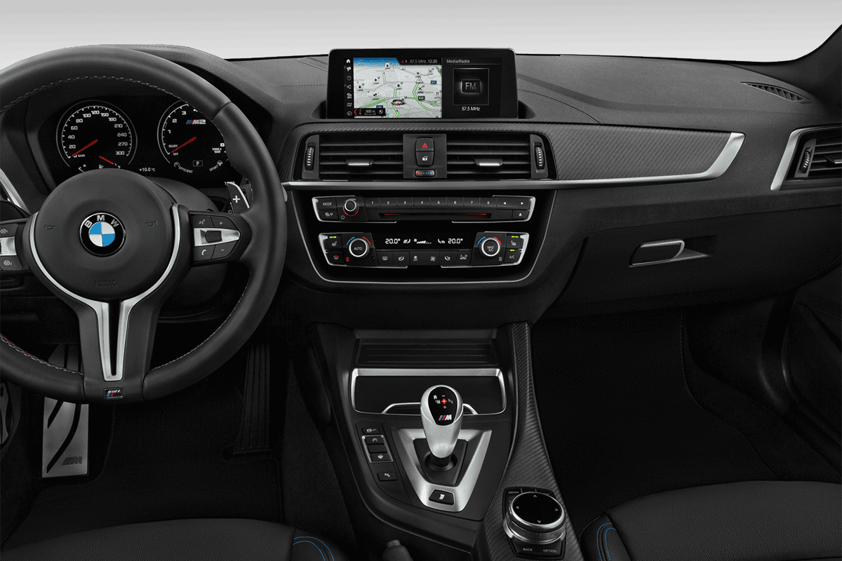 Mittelkonsole eines BMW M2 Competition