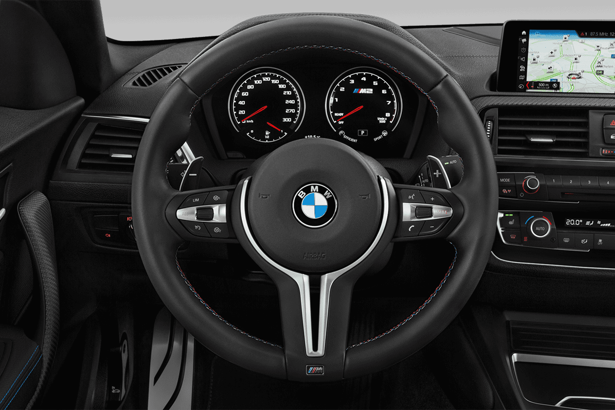 Lenkrad eines BMW M2 Competition