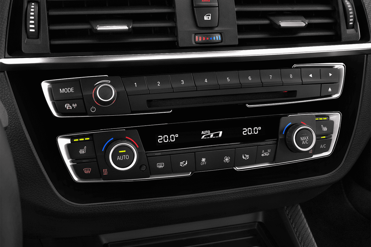 Klimasteuerung eines BMW M2 Competition