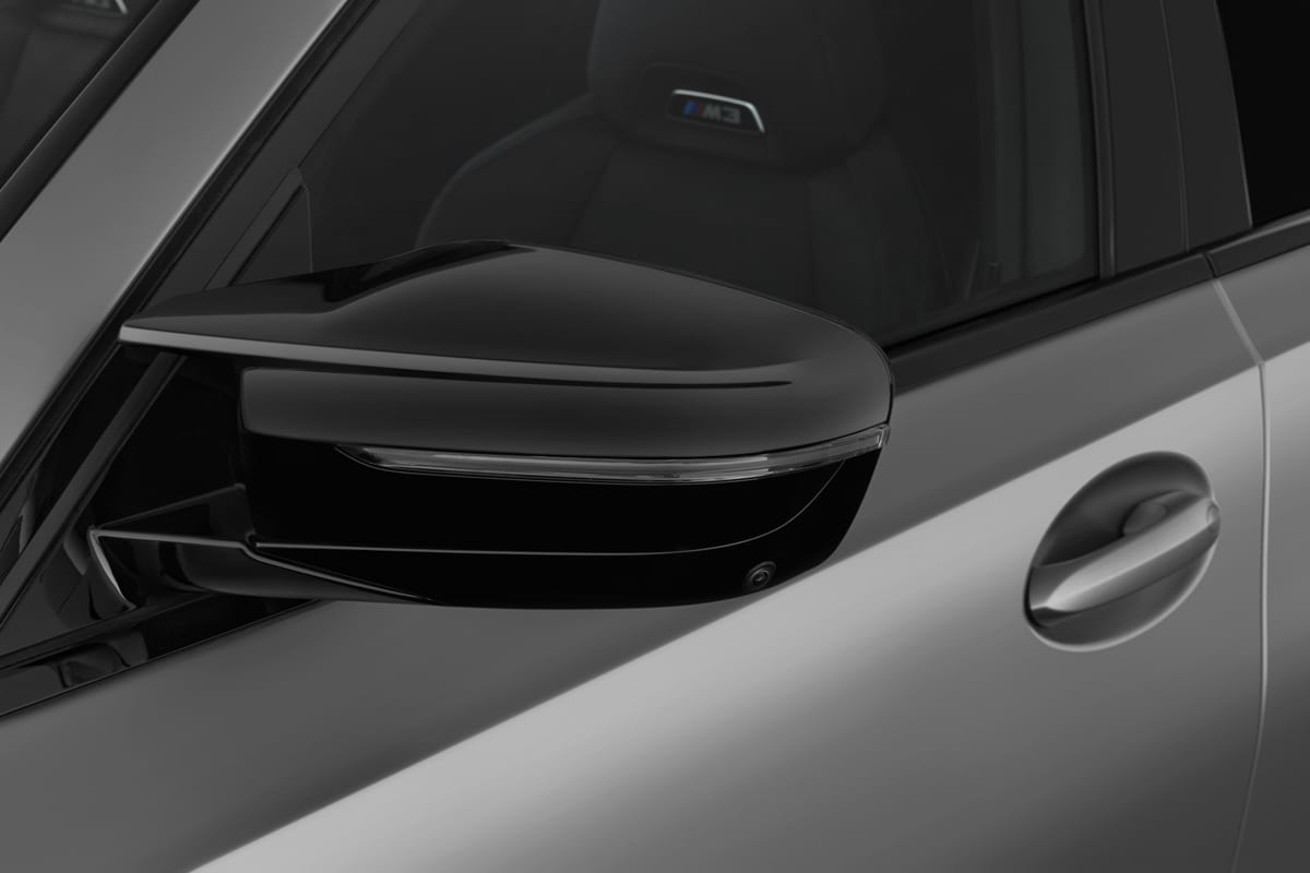 Rückspiegel eines BMW M3 Limousine