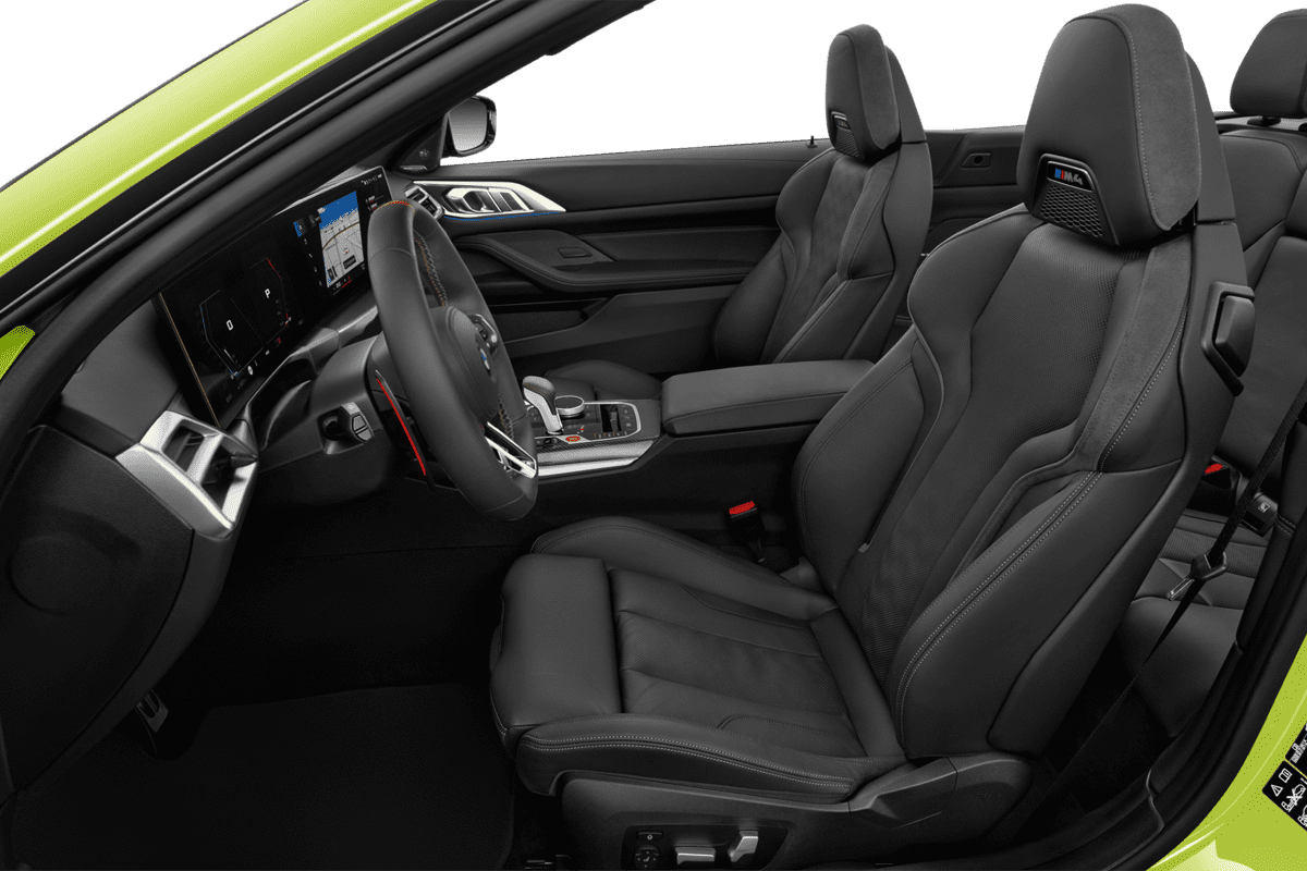 Vordersitze eines BMW M4 Cabrio 