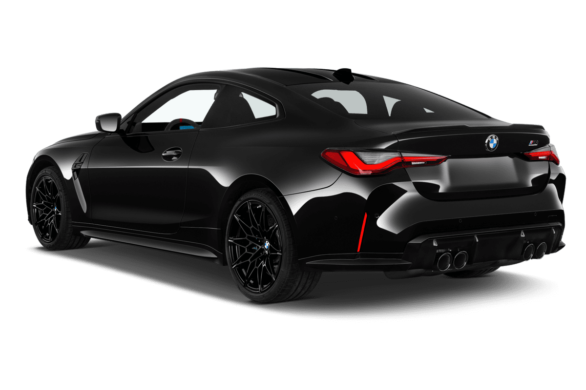 Schräge Heckansicht eines BMW M4 Coupé, freigestellt