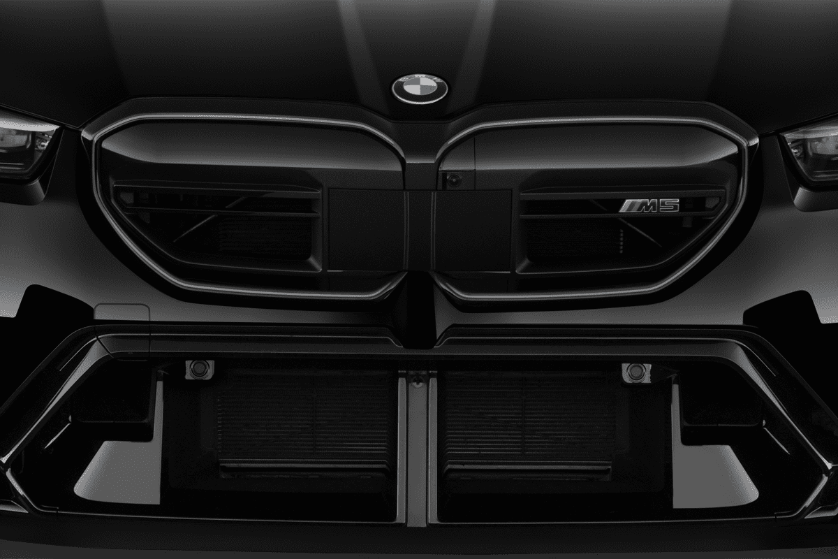 Kühlergrill eines BMW M5 Touring